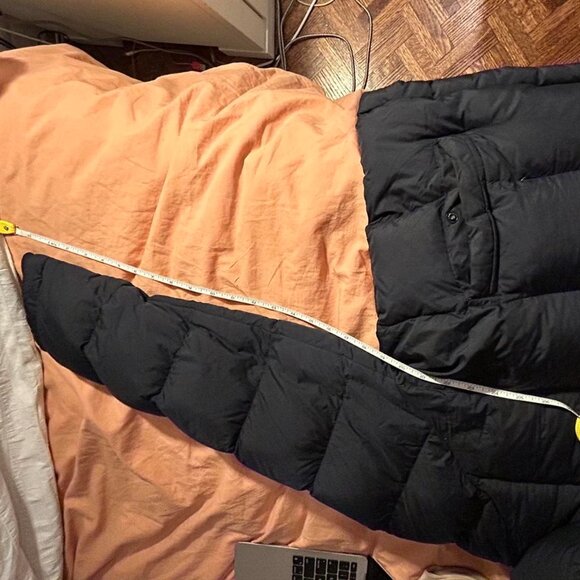 Navy Blue Uniqlo Puffer Jacket - Picture 5 of 5